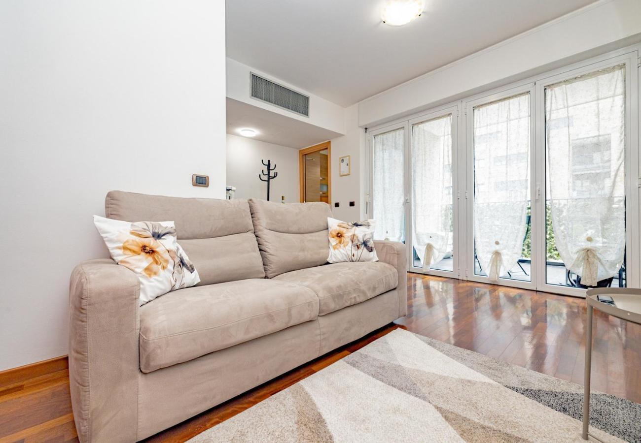 Appartement Arcimboldi's Terrace & Private Parking