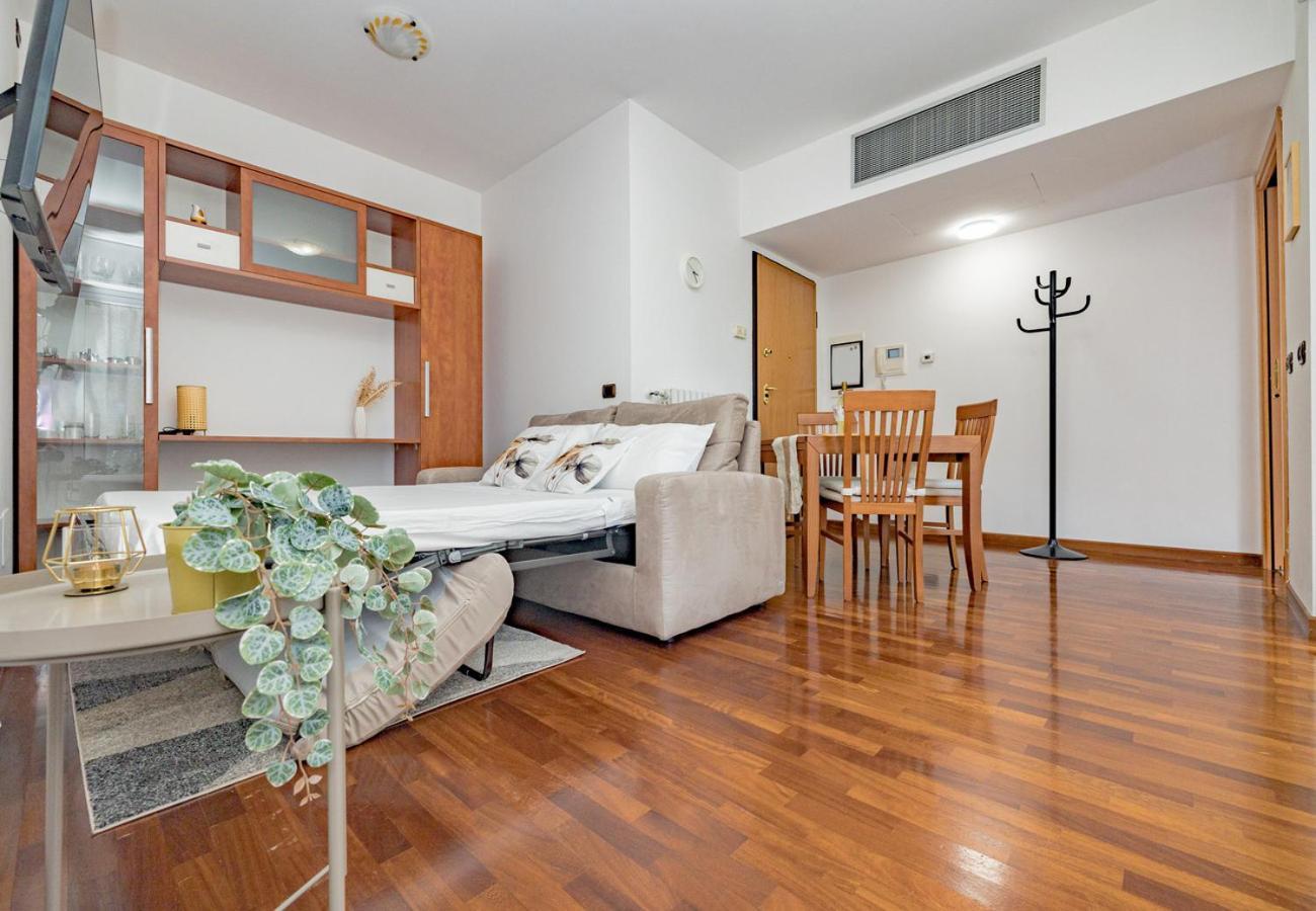 Appartement Arcimboldi's Terrace & Private Parking
